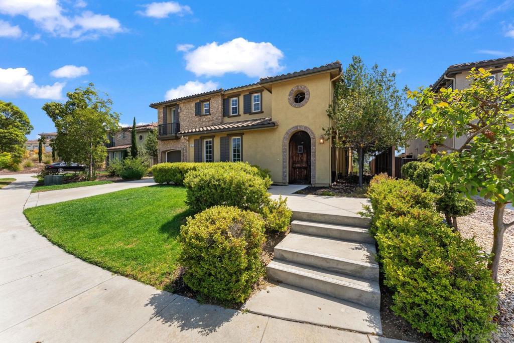 5527 Alexandrine Ct