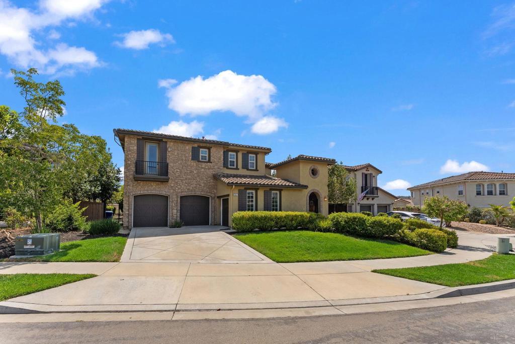 5527 Alexandrine Ct