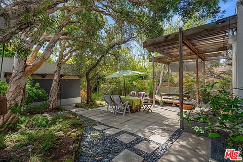 Tiny photo for 2138 Holmby Avenue, Los Angeles, CA 90025 (MLS # 26798745)