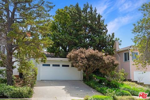 Tiny photo for 2138 Holmby Avenue, Los Angeles, CA 90025 (MLS # 26798745)
