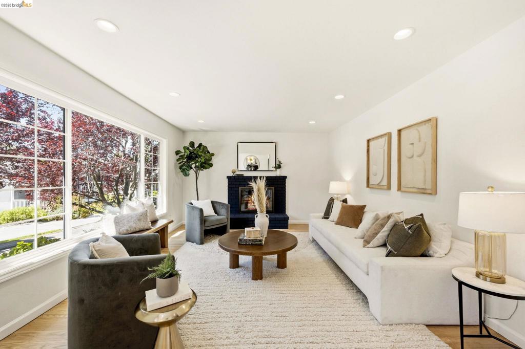 Properties 2 1776 Brandon Street