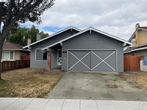 Photo of 1193 Fallen Leaf Dr DR, Milpitas, CA 95035 (MLS # 41146870)