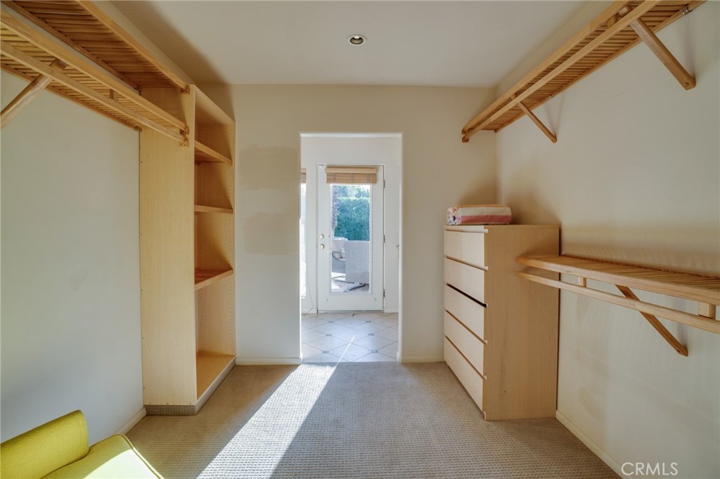 Racquet Club East (33122) - Residential