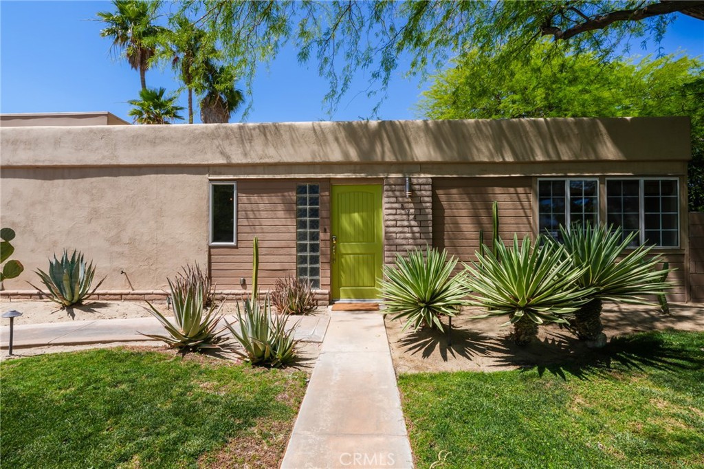 Racquet Club East (33122) - Residential