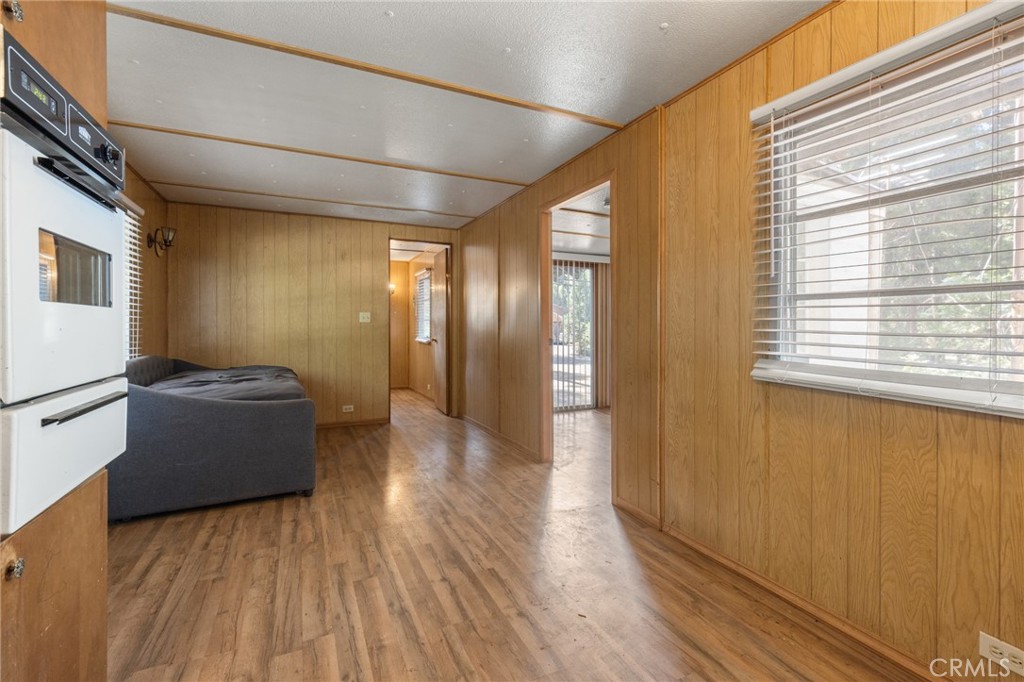 10055 Cohasset