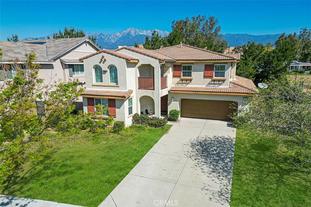 Photo of 12936 Canopy Court, Rancho Cucamonga, CA 91739 (MLS # AR26080434)