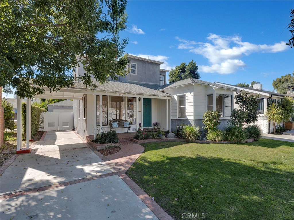 345 S Beachwood Drive