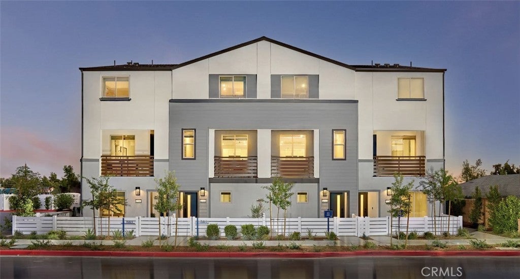 1304 W North Pinecrest