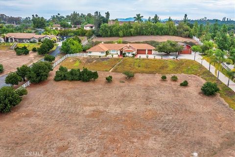 1766 Rabbit Hill Fallbrook CA 92028