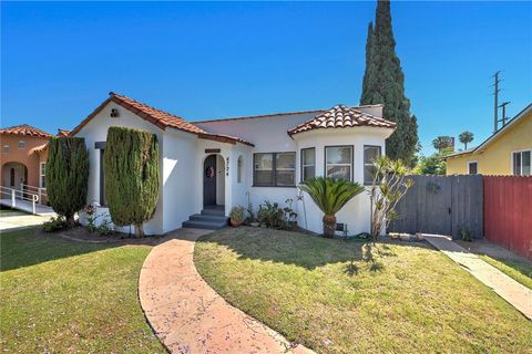 Photo of 6724 Gardenia Ave, Long Beach, CA 90805 (MLS # RS26086432)