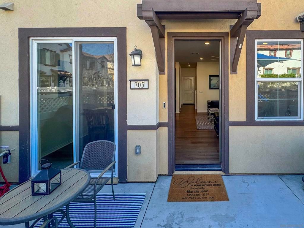 Photo of 41984 Retsina St #705, Murrieta, CA 92562 (MLS # 260002741SD)