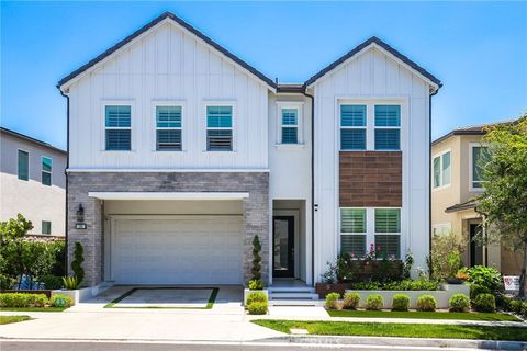 Photo of 190 Wild Flower, Lake Forest, CA 92630 (MLS # OC26108962)