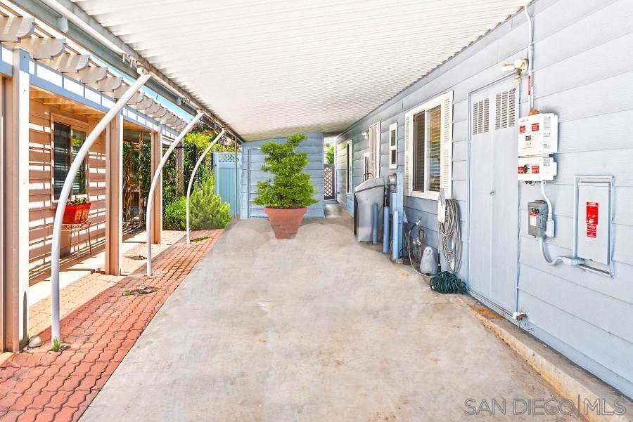 North Escondido - Manufactured In Park