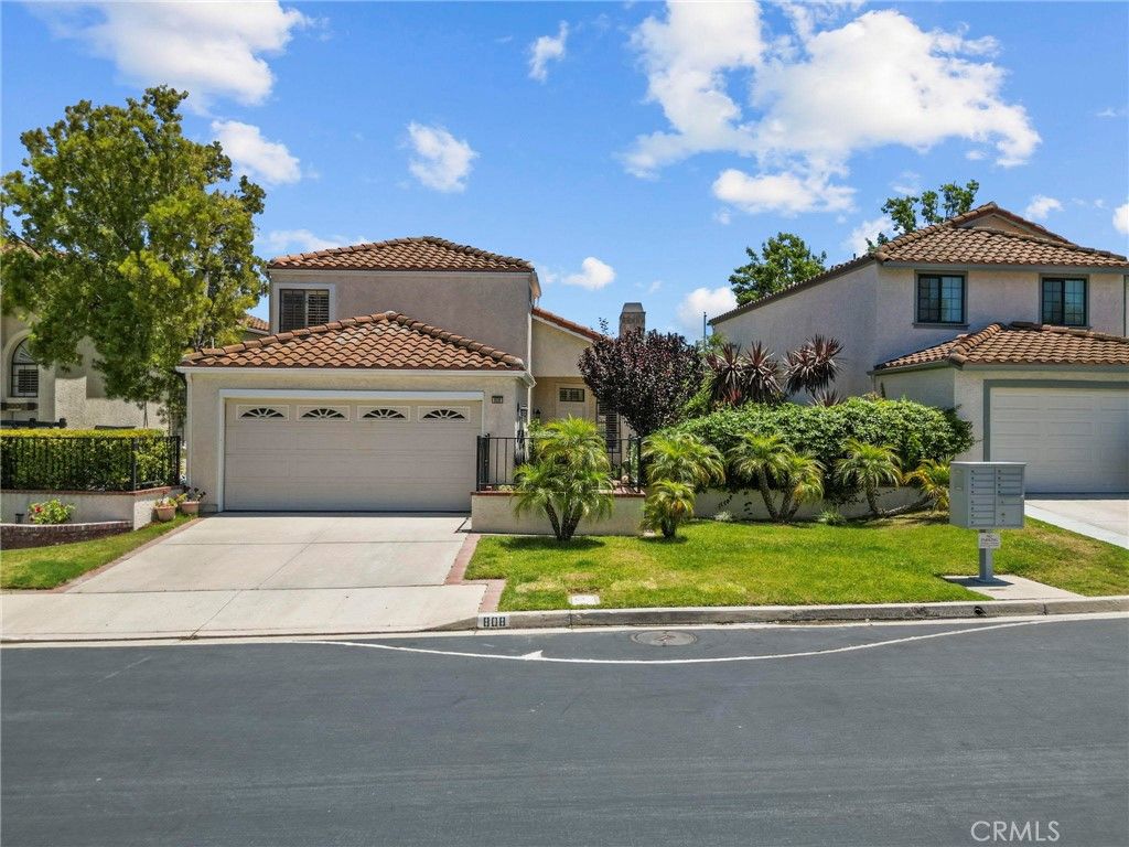 Photo of 808 Links View, Simi Valley, CA 93065 (MLS # SR25263824)