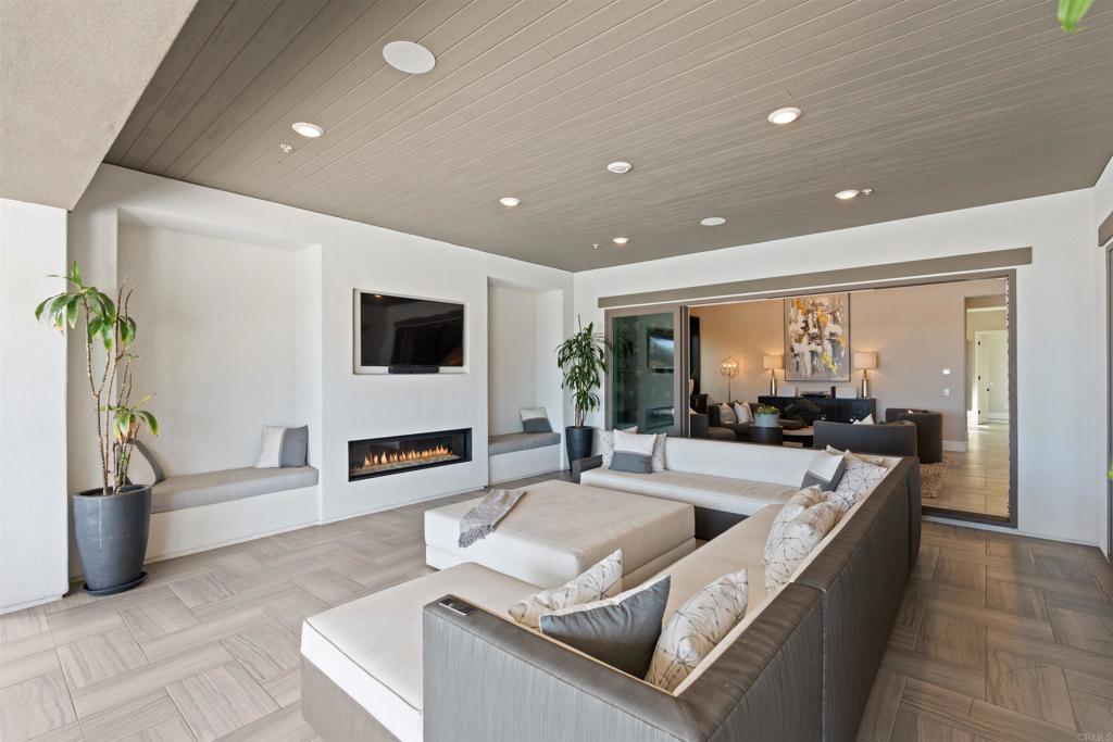 The Lakes (LK) - Residential