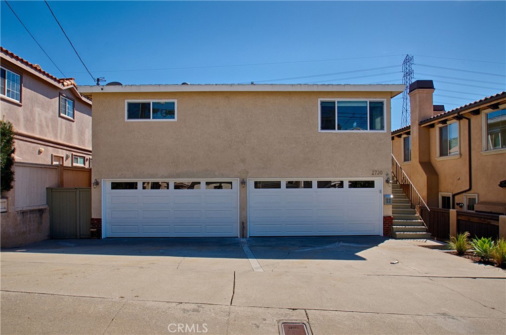 2720 27201/2 Carnegie Lane