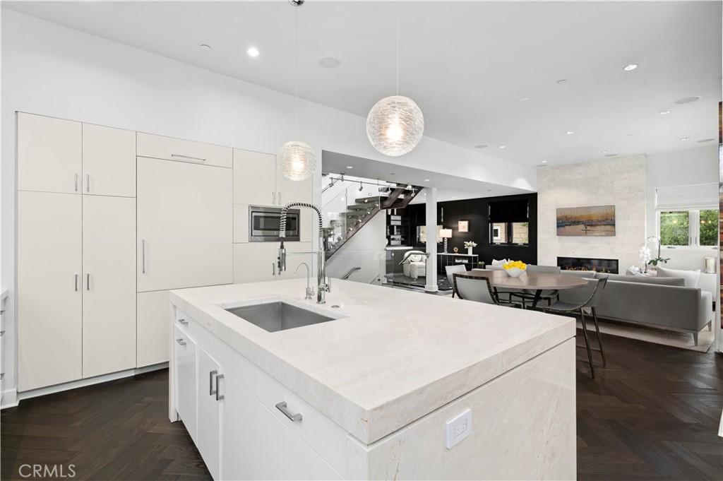 Corona del Mar North of PCH (CNHW) - Residential