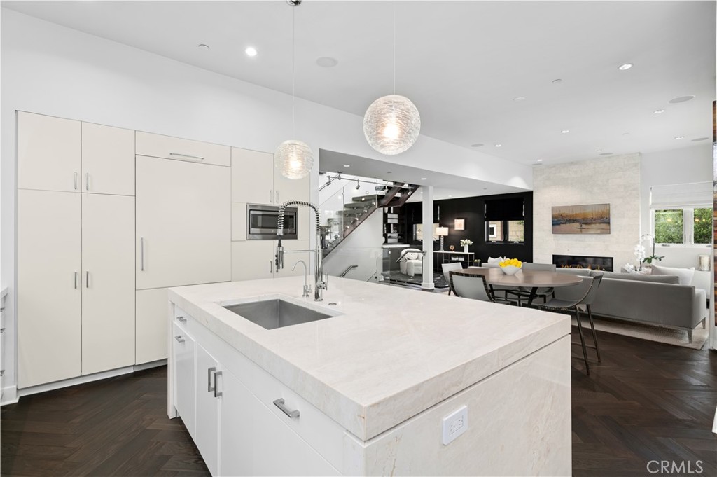 Corona del Mar North of PCH (CNHW) - Residential