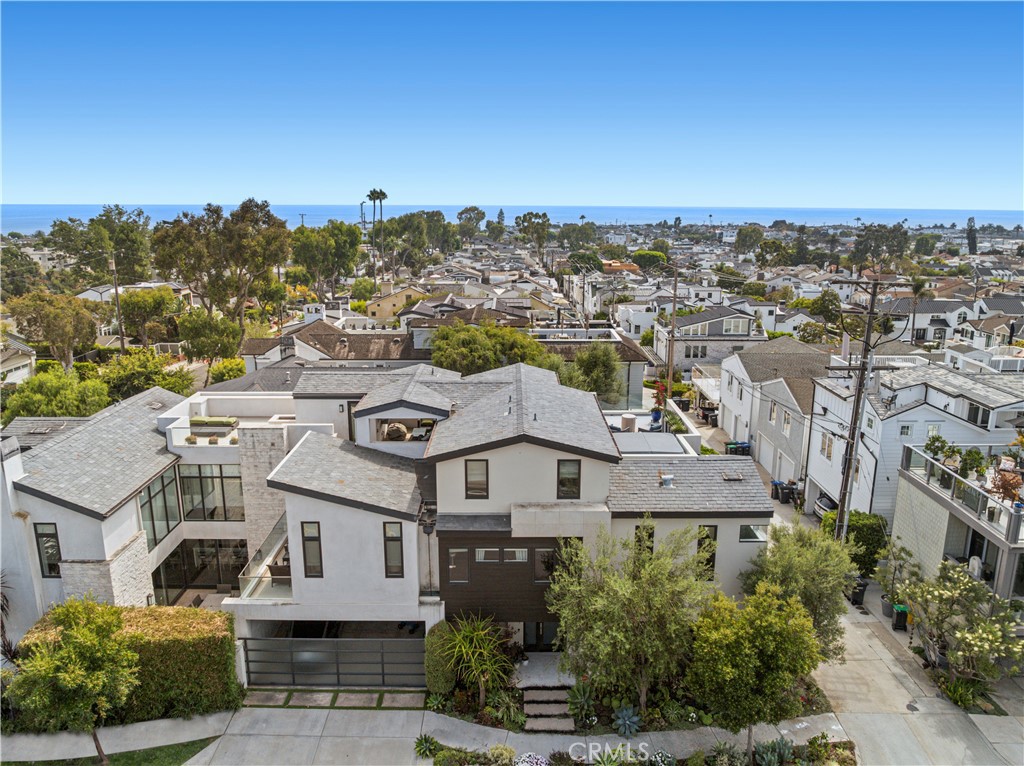 Corona del Mar North of PCH (CNHW) - Residential