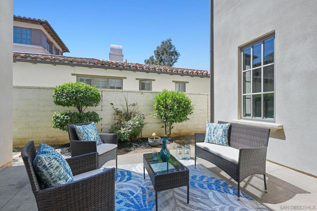 Rancho Santa Fe - Residential