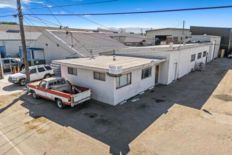 Just reduced $100K, priced to move~Great opportunity with an amazing location close to the freeway, San Jose State University, downtown San Jose, the airport and Silicone Valley. Over 4000 sf of Wharehouse space with 2 roll up doors. 3 Offices, 2 bathrooms, and mezzanine . Owner is in the process of vacating. Plenty of parking/off street parking.