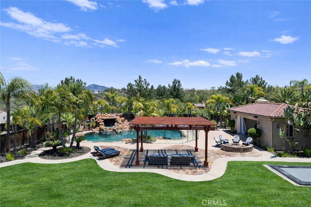 15020 Applewood Court