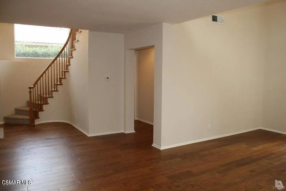 Simi Valley, California 93065, United States, 3 Bedrooms Bedrooms, ,3 BathroomsBathrooms,Residential,Active,235234