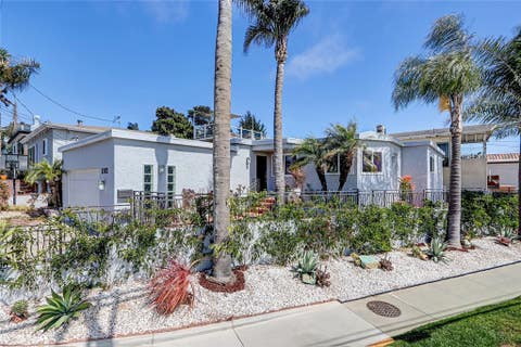 Photo of 1102 10th ST, Hermosa Beach, CA 90254 (MLS # SB26138369)