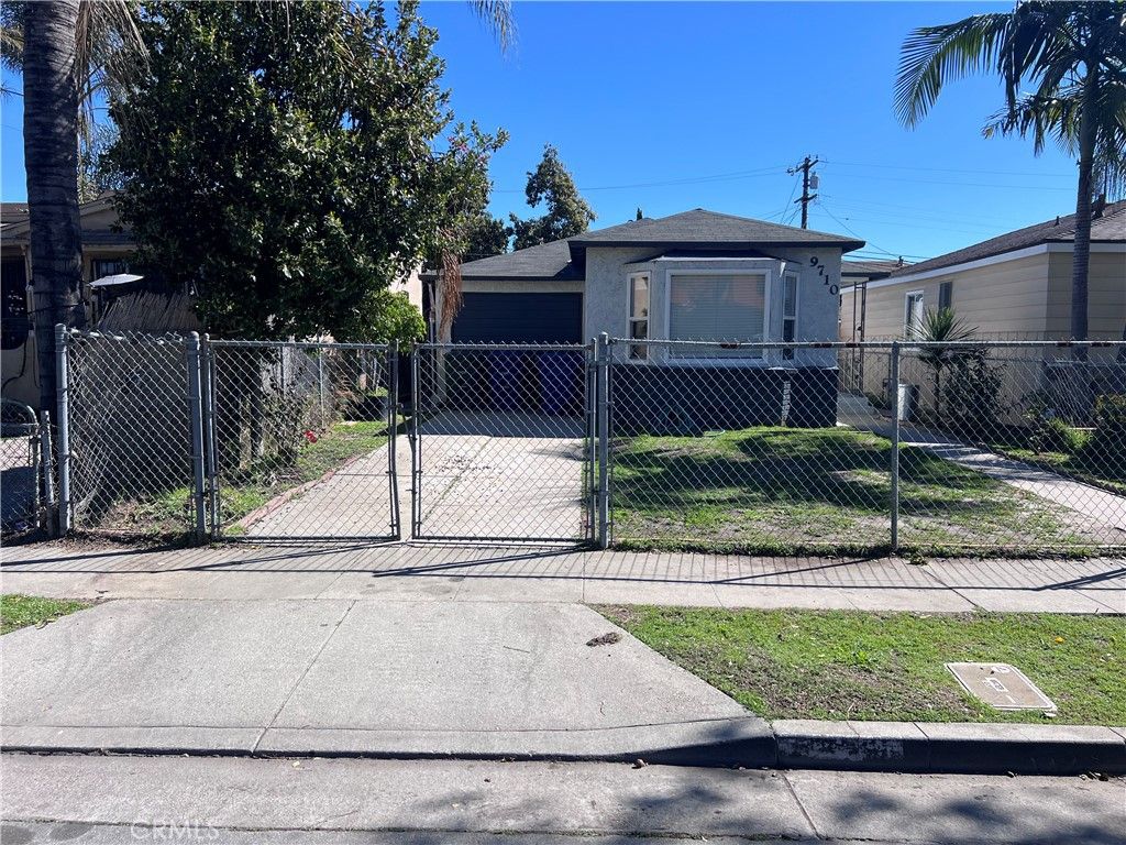Photo of 9710 San Miguel Ave, South Gate, CA 90280 (MLS # DW26038998)