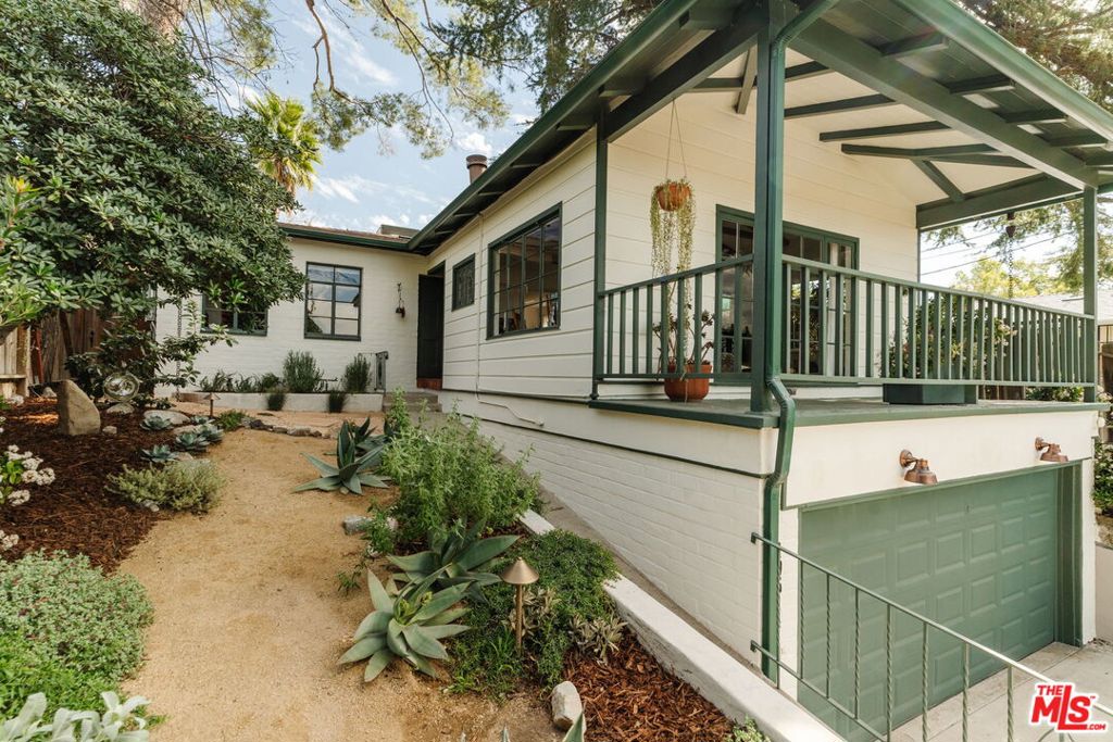 10514 Silverton Avenue