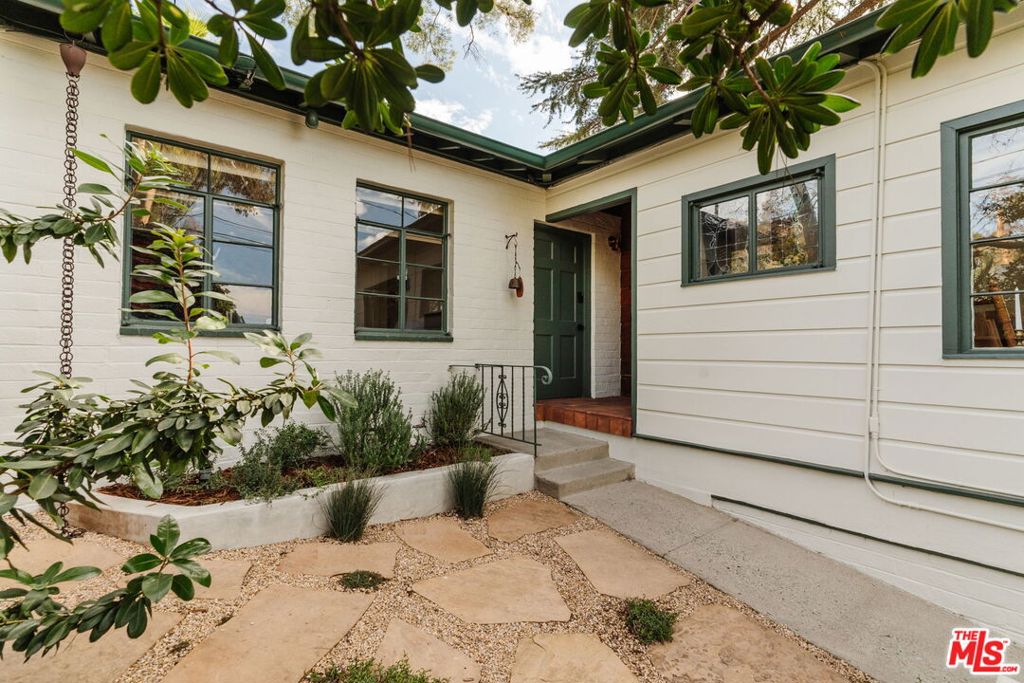 10514 Silverton Avenue