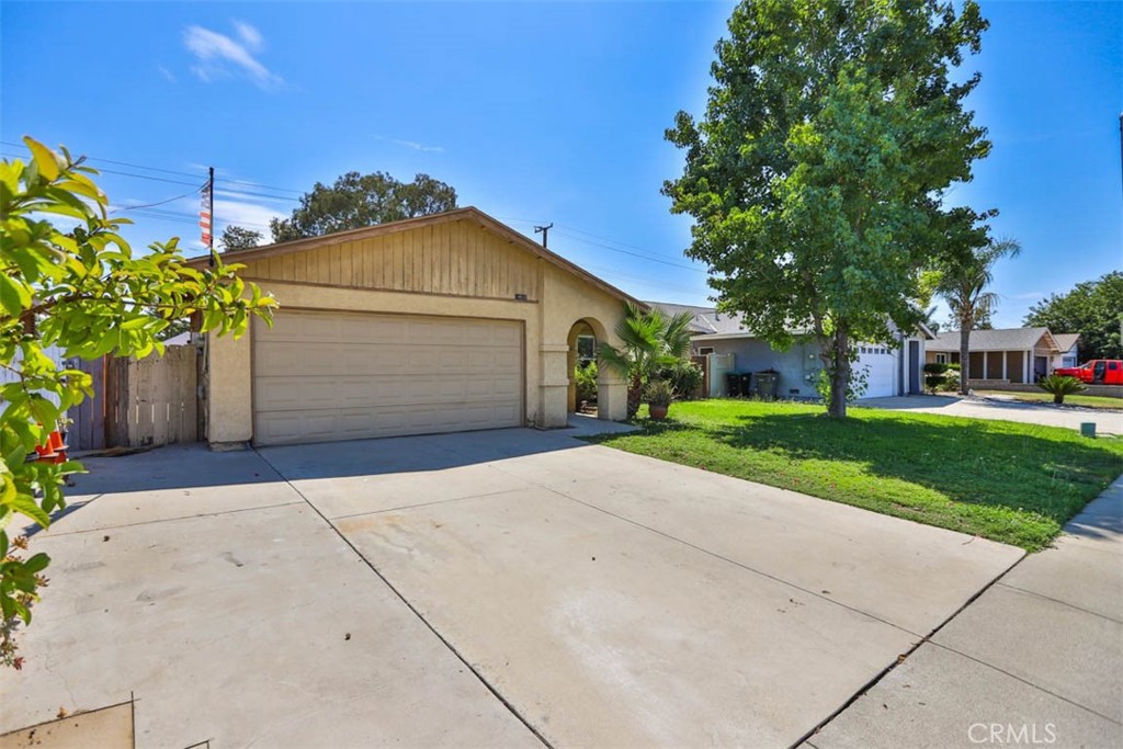 14830 Cliffrose Court