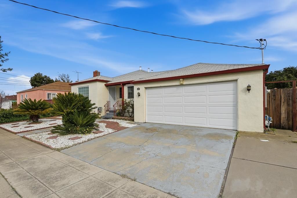 Photo of 1722 1722 Eveleth Ave Ave, San Leandro, CA 94577 (MLS # 41121651)