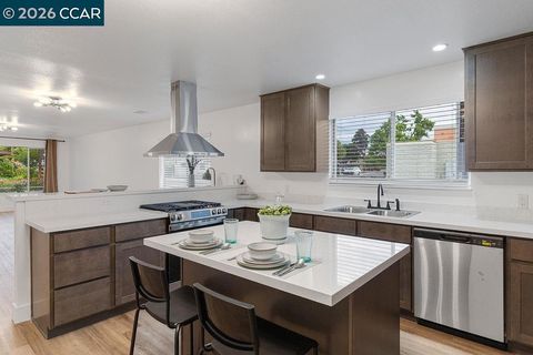 Photo of 231 Star St St, Oakley, CA 94561 (MLS # 41128964)