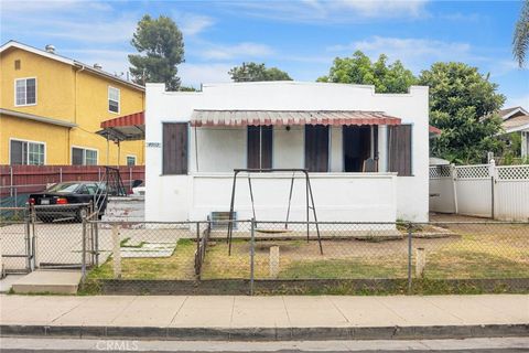Photo of 4903 Barstow, Los Angeles, CA 90032 (MLS # GD25276288)
