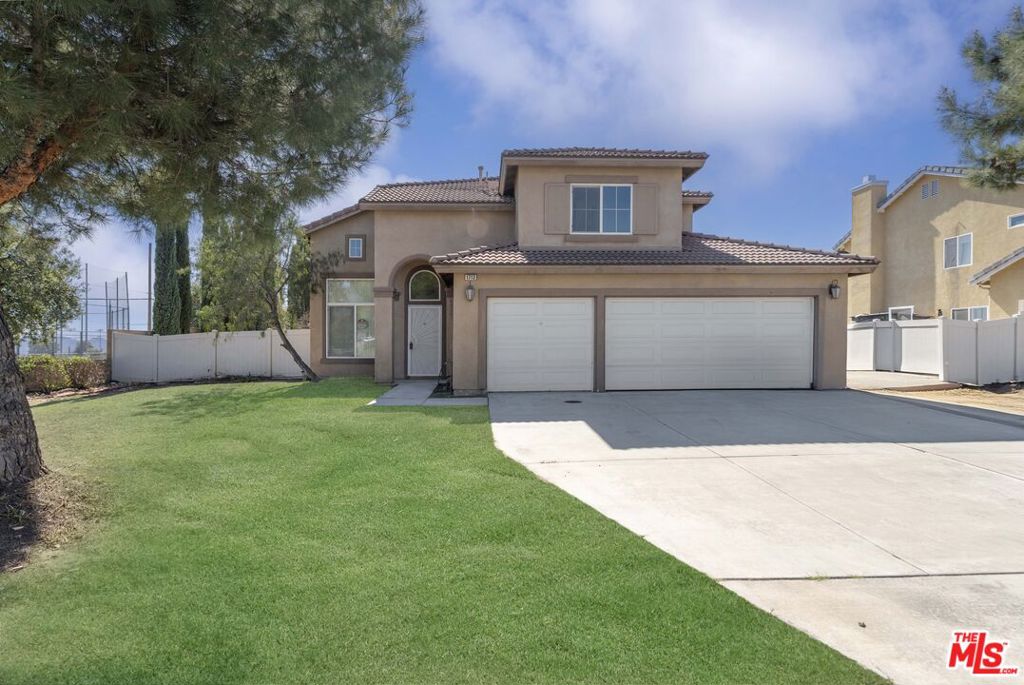 1713 W Evergreen Street