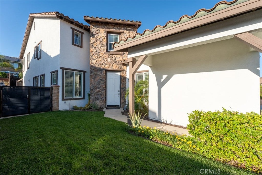 27367 Pinyon