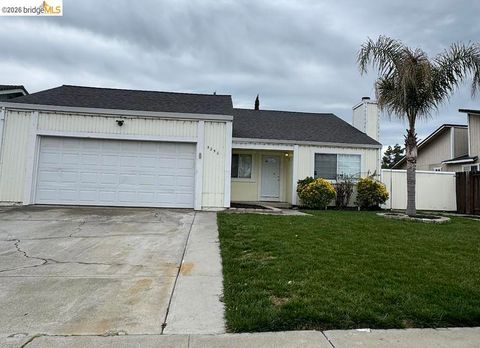 Photo of 5250 Riverlake Rd, Discovery Bay, CA 94505 (MLS # 41125050)