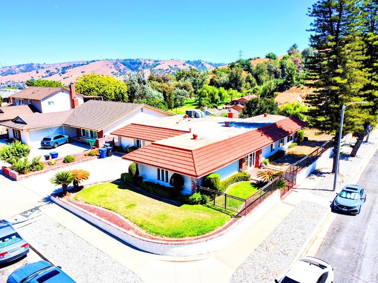 17700 Contra Costa Drive