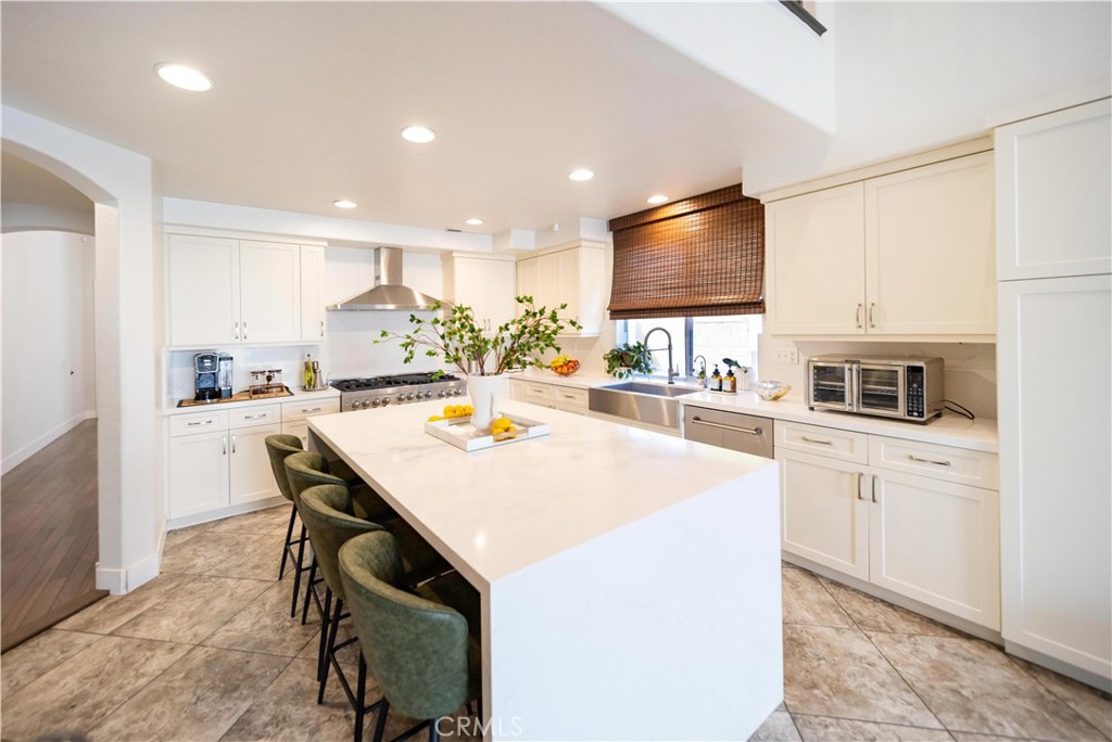 24030 Plata Court