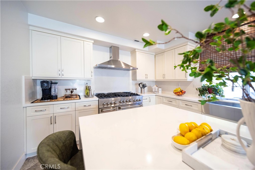 24030 Plata Court