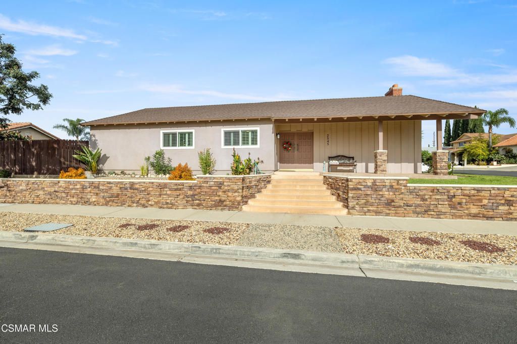 Photo of 2345 Cragmont Court, Simi Valley, CA 93065 (MLS # 225005714)