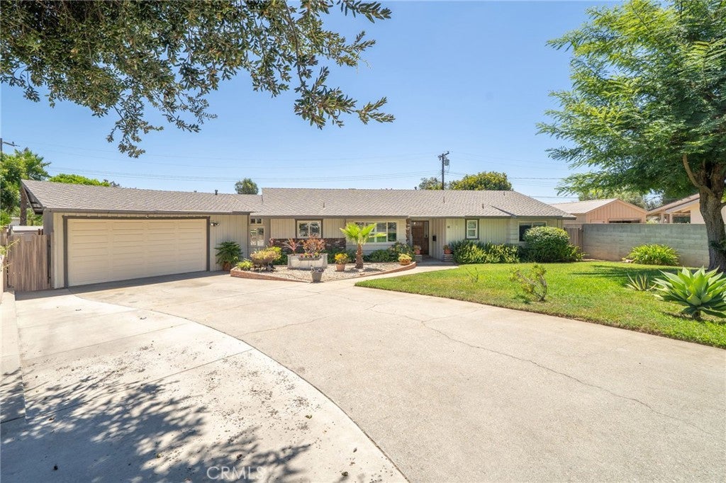 88 Camellia Court