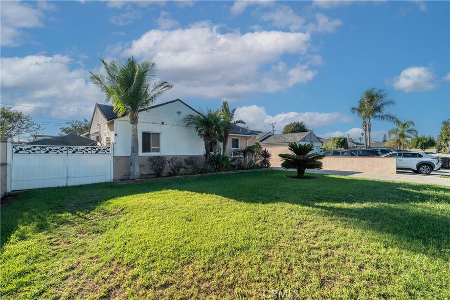 Charming Home in Highly-Regarded Garden Grove Neighborhood Located in the desirable Garden Grove area, this charming home offers a wonderful opportunity to create your dream living space. Step inside to discover a warm and inviting atmosphere that’s ready for your personal touch. The flexible floor plan provides plenty of options, whether you need space for a growing family, a home office, or a dedicated hobby room. The possibilities are endless. Enjoy a prime location near top attractions, including Disneyland and the Anaheim Convention Center. You’ll also be just 3.6 miles from Angel Stadium and 3.4 miles from the Honda Center, offering unbeatable convenience for entertainment and recreation. The property features ample parking for 5–6 cars and includes a separate Junior ADU, perfect for guests, extended family, or additional rental income.