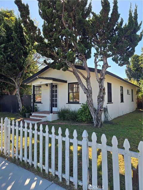 Photo of 819 Huntington St, Huntington Beach, CA 92648 (MLS # OC26078175)