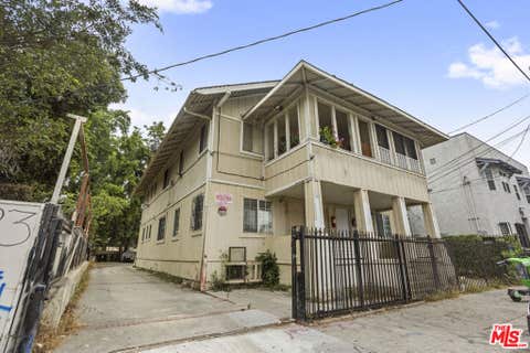 Photo of 1516 W 11th Place, Los Angeles, CA 90015 (MLS # 26875377)