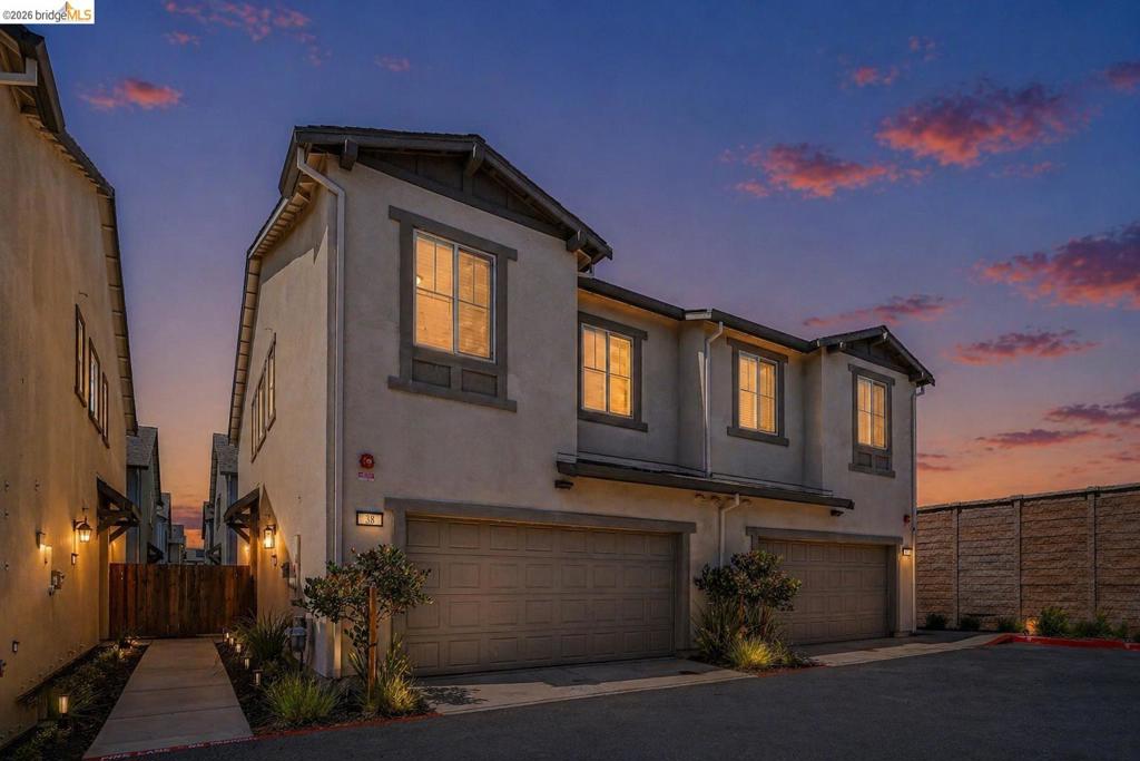 38 Fern Ln