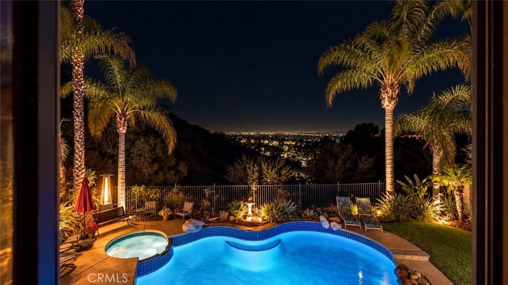 2725 Hidden Hills