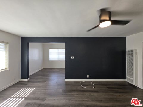 Photo of 1411 Innes Place #5, Venice, CA 90291 (MLS # 26993349)