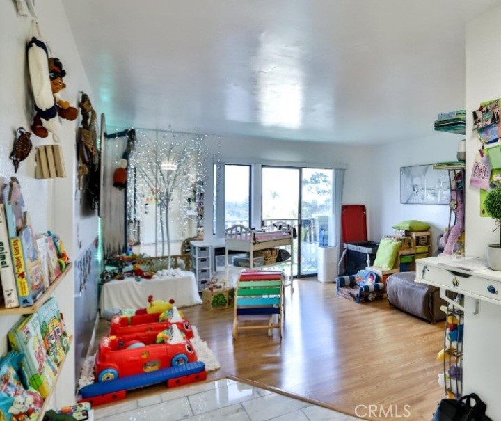 6924 Hyde Park Drive 106